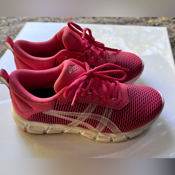 Oasis women's size 4 Pink Sneakers - Picture 1 of 12